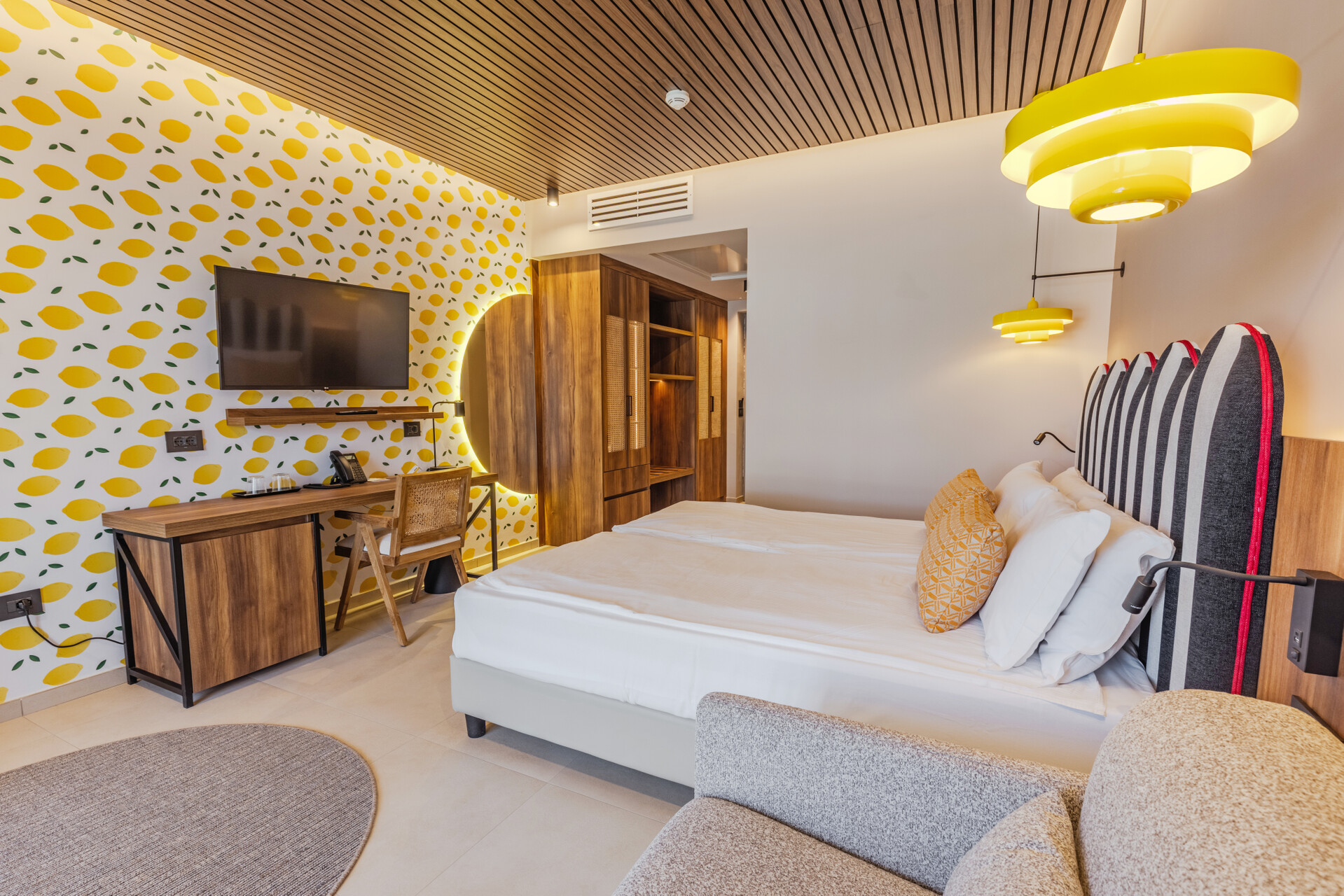 SUF_DBQ_Zimmer_Swim_up_Doppelzimmer_0003.JPG_compressed