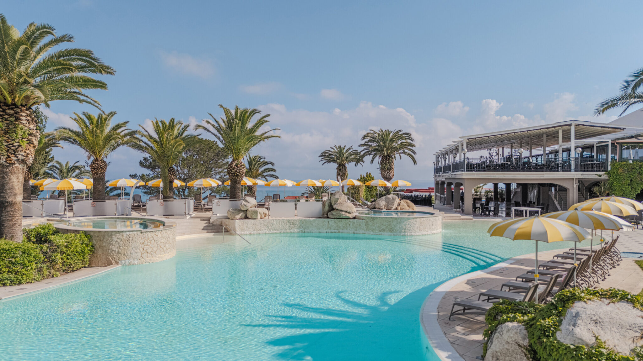 SUF_Pool_0024.JPG_compressed